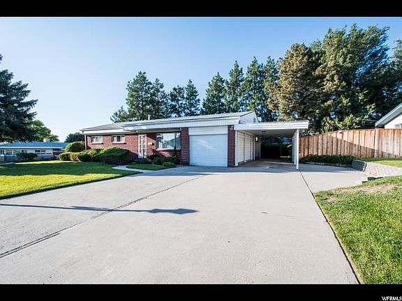 3rd image of 2611 E Gregson Ave