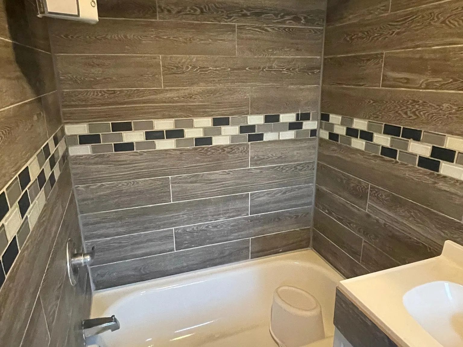 3 bed, $1,850 — Photo 4
