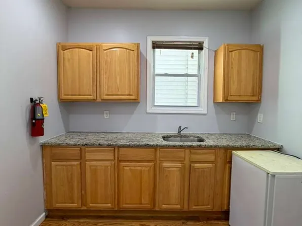 166 Wilkinson Ave Floor 1, Jersey City, NJ 07305