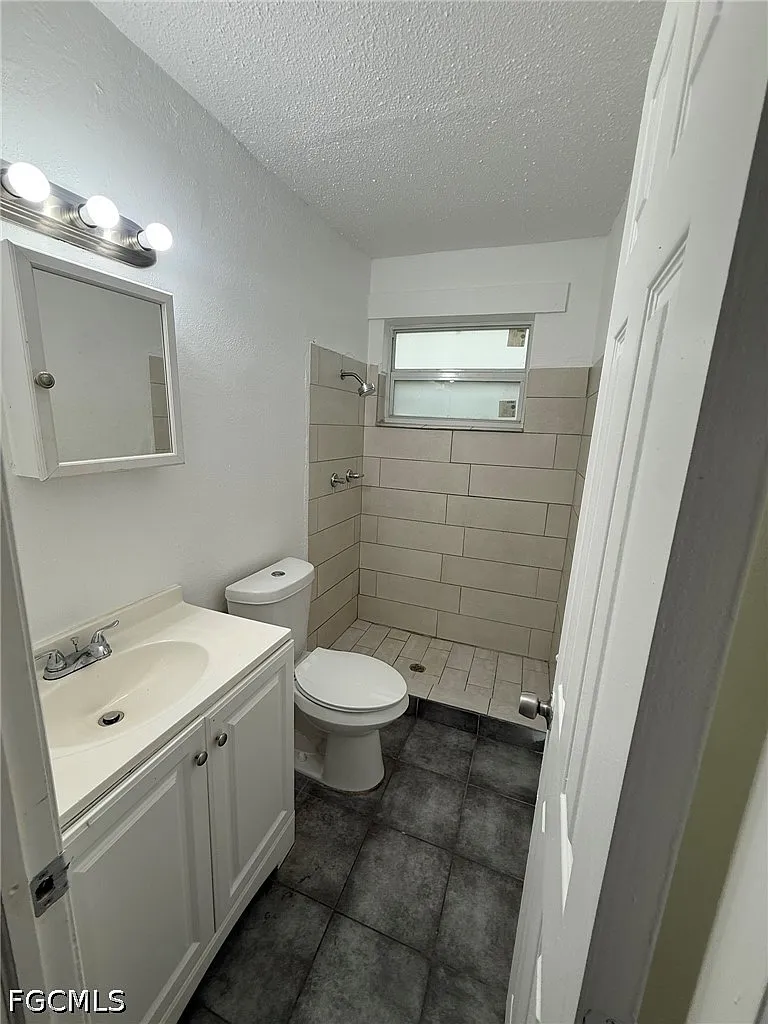 2 bed, 1.0 bath, 580 sqft, $1,000 — Photo 4