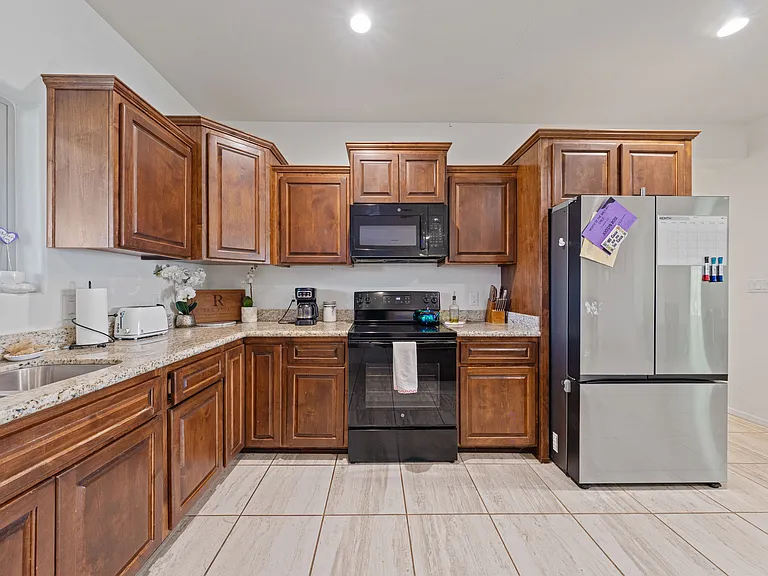 5904 E 45th Pl — Photo 15