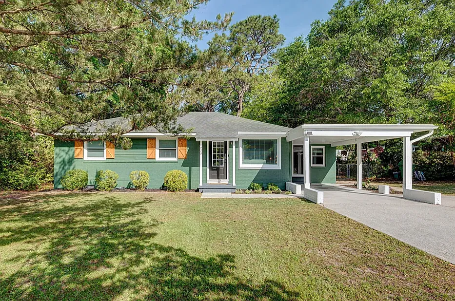 909 Francis Marion Dr