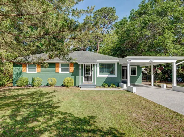 909 Francis Marion Dr, Wilmington, NC 28412