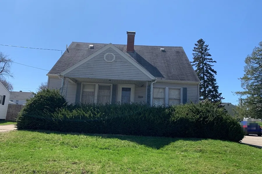 536 Carola St photo 1