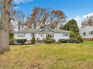 170 Wilbar Dr, Stratford, CT 06614