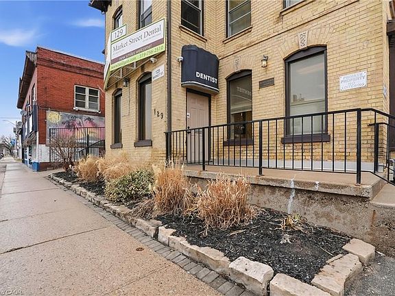 3rd image of 131 Market St #129