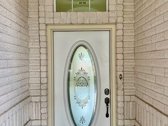 3rd image of 1009 N 41st St #28