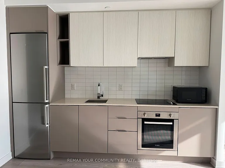 120 Parliament St #501 — Photo 3