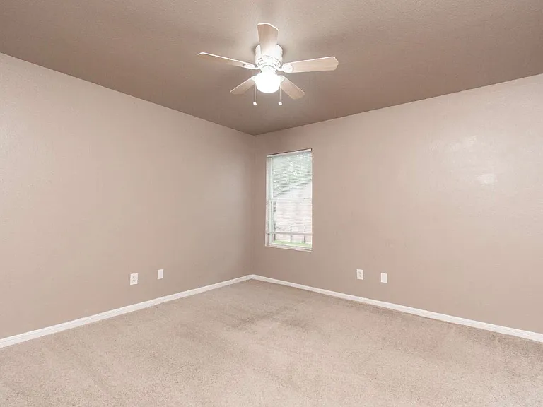4004 Bull Run Dr — Photo 22