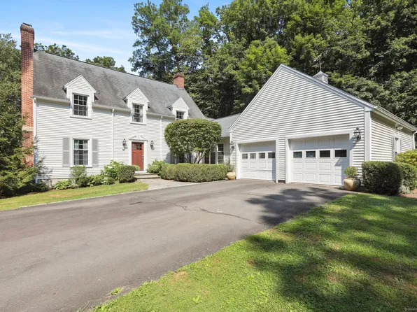 29 Harvey Road, Ridgefield, CT 06877