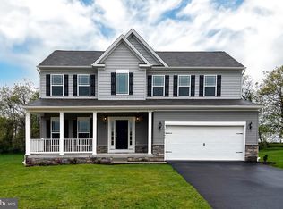 1609 Falcon Ln, Chambersburg, PA