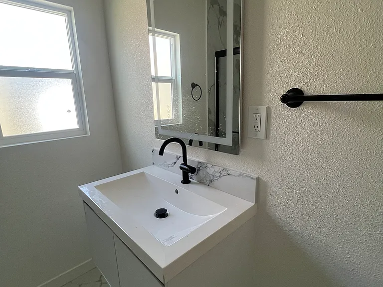 734 S Sadler Ave #734 — Photo 18