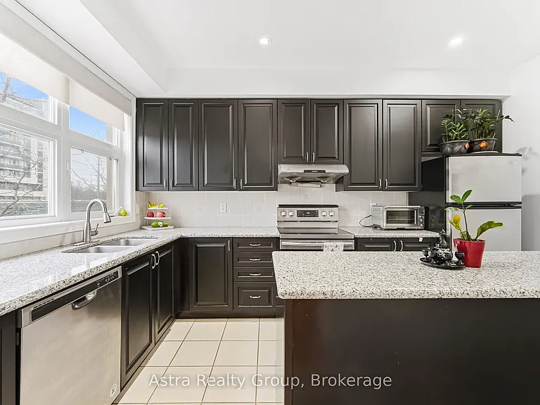 4731 Highway 7 — Photo 12