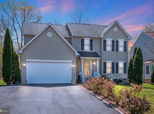 35400 Gosling Ln, Locust Grove, VA 22508