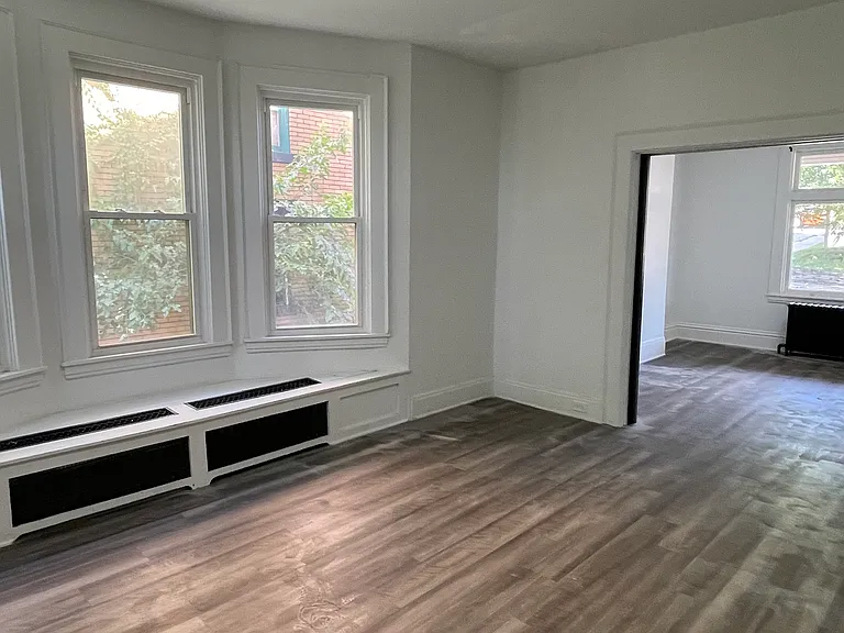 119 Margaret St — Photo 28