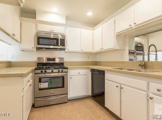 15282 Campus Park Dr APT B, Moorpark, CA 93021