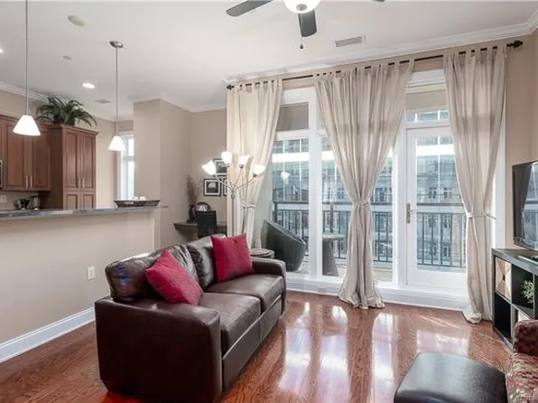 230 Tryon St Unit 1110, Charlotte, NC 28203