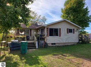 22033 Tustin Rd, Tustin, MI 49688