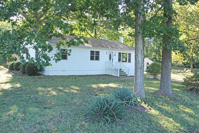1st image of 29 Rolling Hills Ln