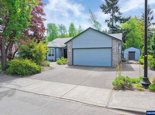 1130 Enstad Ln, Silverton, OR 97381