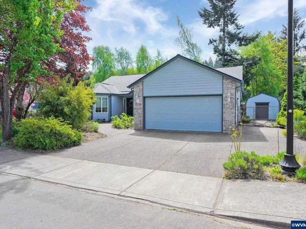 1130 Enstad Ln, Silverton, OR 97381
