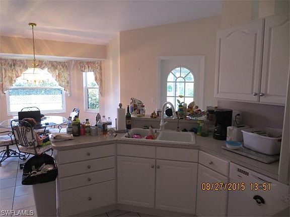 5th image of 2206 SE 8th Ave