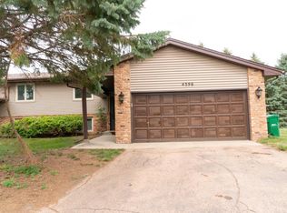 4596 Horizon Cir, Eagan, MN 55123
