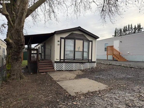 200 Emils Way Unit 19, Roseburg, OR 97471