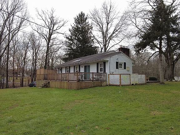 4th image of 101 Woodland Dr