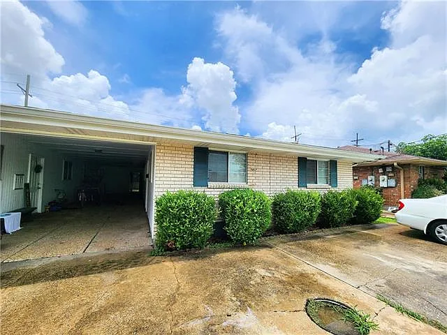 2 bed, 1.0 bath, 605 sqft, $1,400 — Photo 2