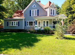 202 4th Ave SE, State Center, IA 50247