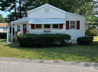 97 Maplewood Dr, Halifax, MA 02338