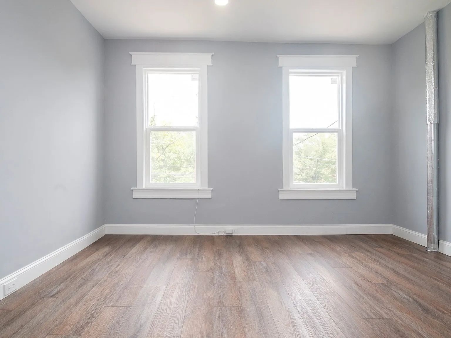 3 bed, 1.5 bath, 1260 sqft, $1,750 — Photo 4