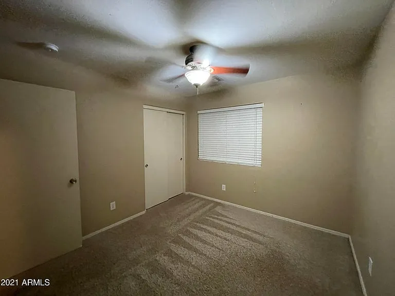 806 S 111th Dr — Photo 14