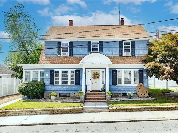 16 Hallenan Ave, Lawrence, MA 01841