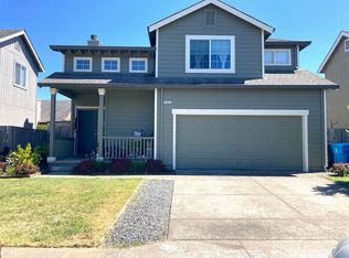 2327 Claiborne Cir, Santa Rosa, CA 95403