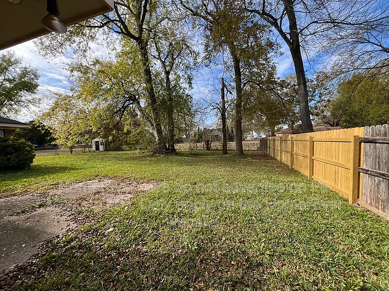 2224 W Aberdeen Dr — Photo 19