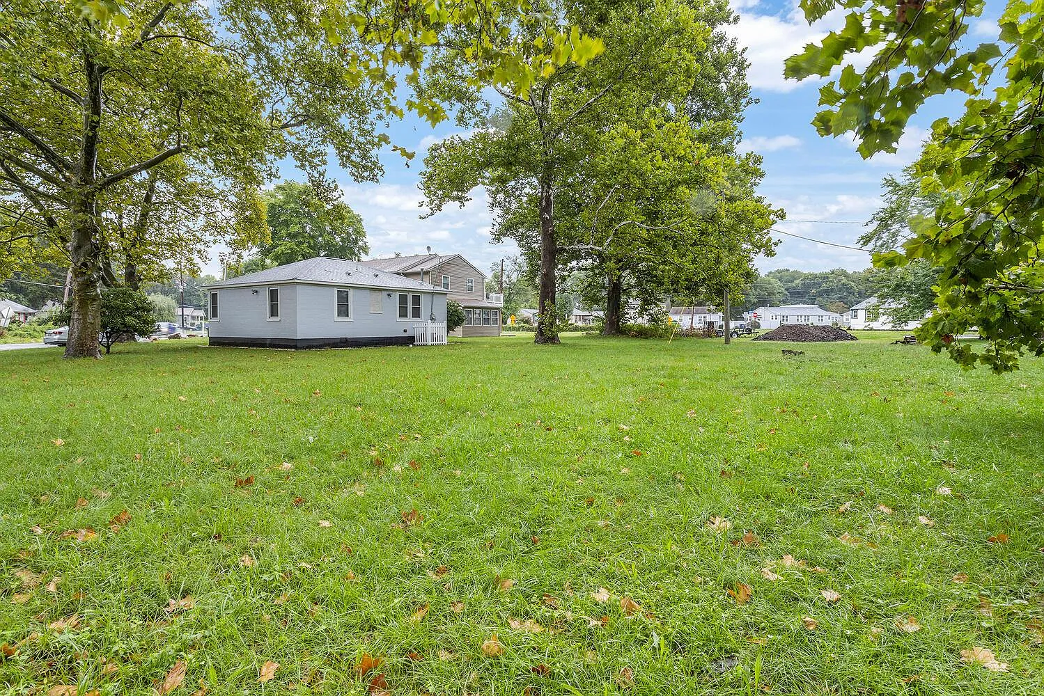 2 bed, 775 sqft, $1,800 — Photo 3
