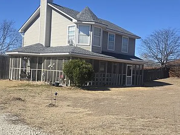 331 Lonquist Rd, Midlothian, TX 76065