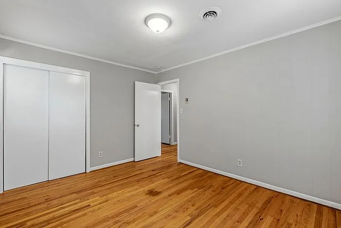 2309 Bridgette Blvd — Photo 24