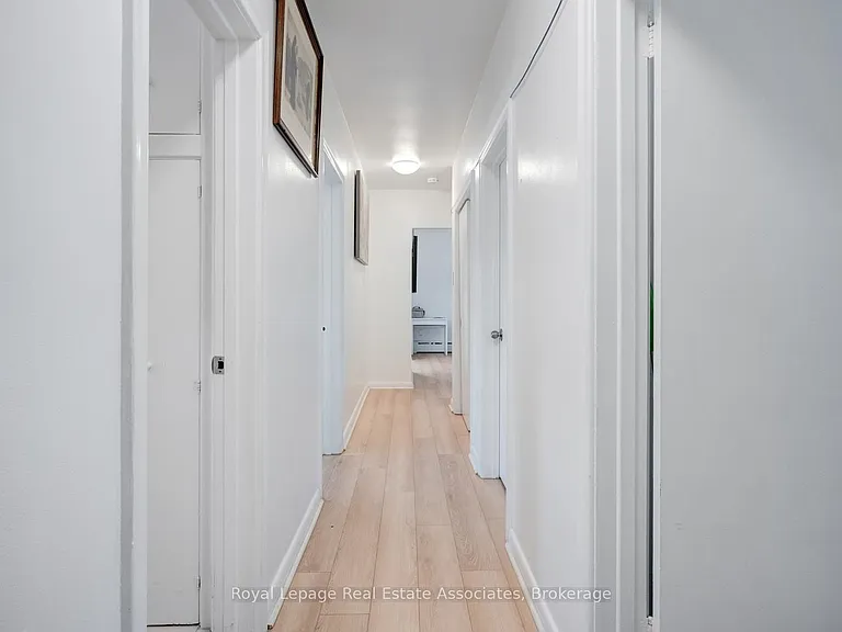 49 Bemersyde Dr #A — Photo 12