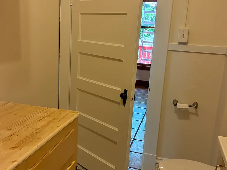 54 Morris Ave — Photo 31