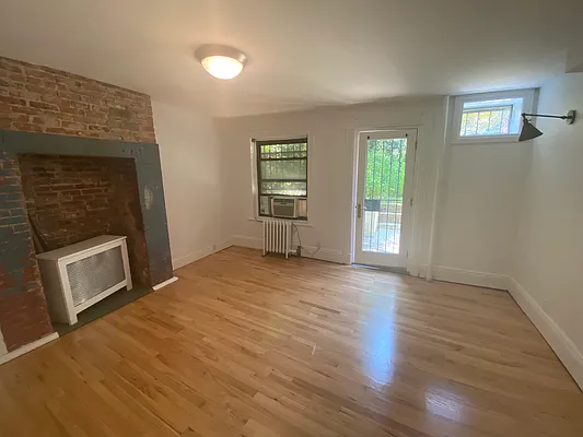 Rented by Daniel Gale Sotheby's International Realty | media 18