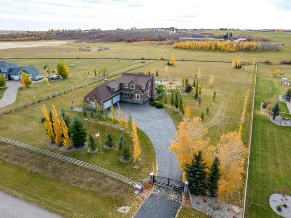 286077 NE 50th St E, Foothills County, AB T1S 3S9