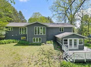 4647 Pine Manor Cir, Middleton, WI 53562