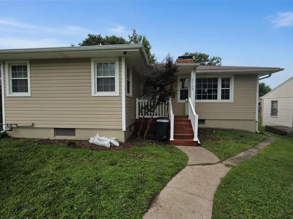 3515 Monterey St, Saint Joseph, MO 64507