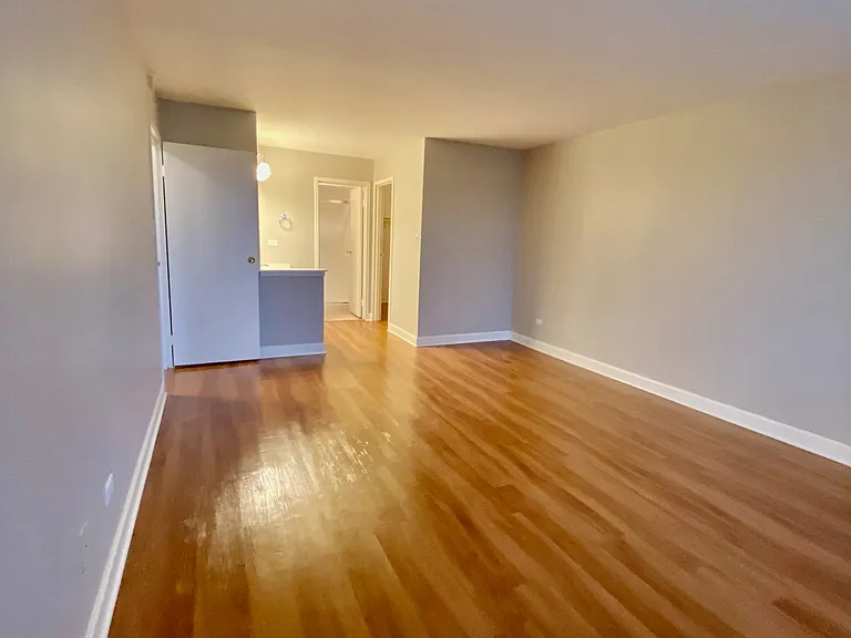 Farmingdale Apartments — Photo 50