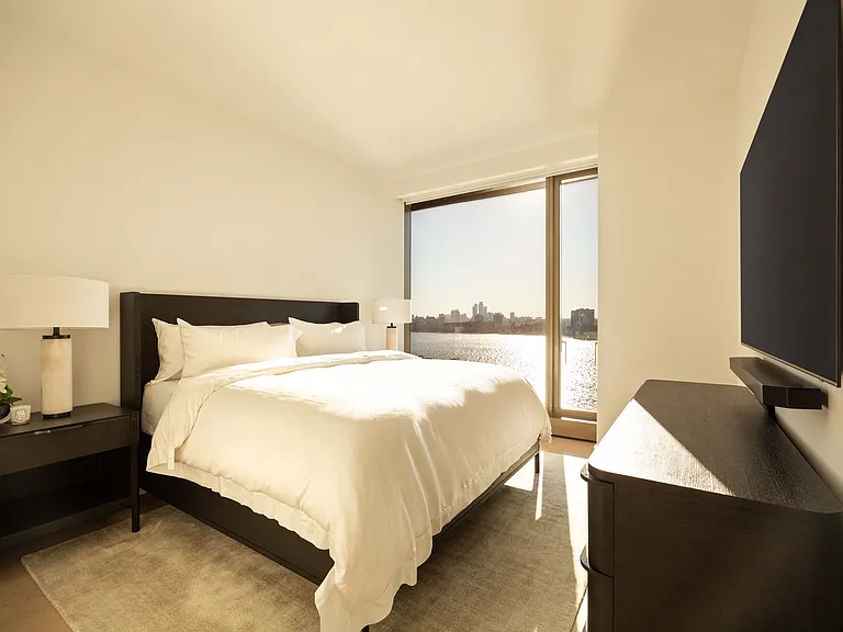 500 W 18th St #W18B — Photo 10
