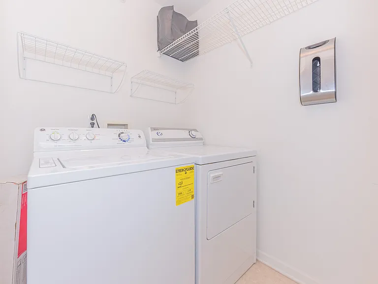 2211 S Main St #1 — Photo 12