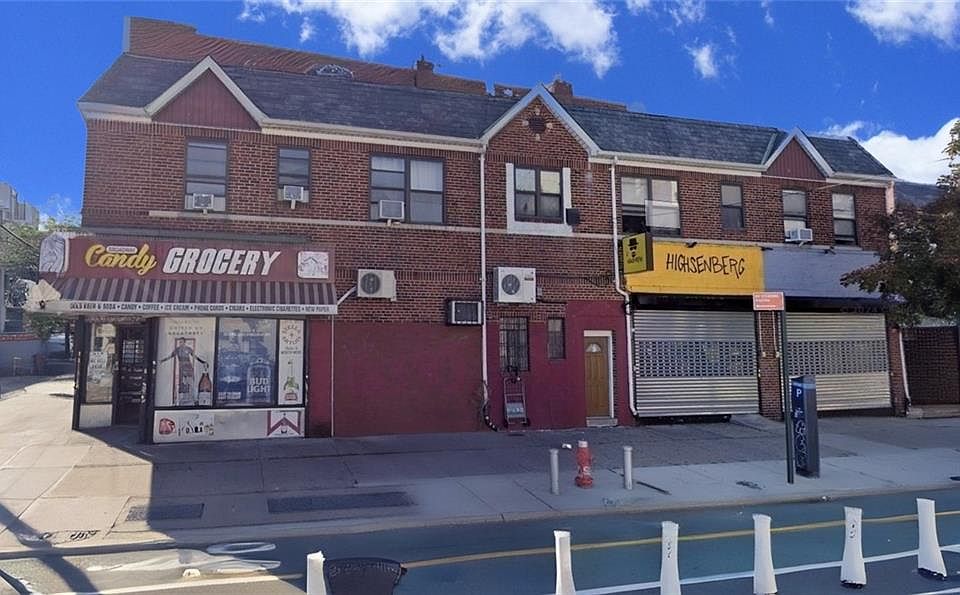 2nd image of 25-02 Broadway